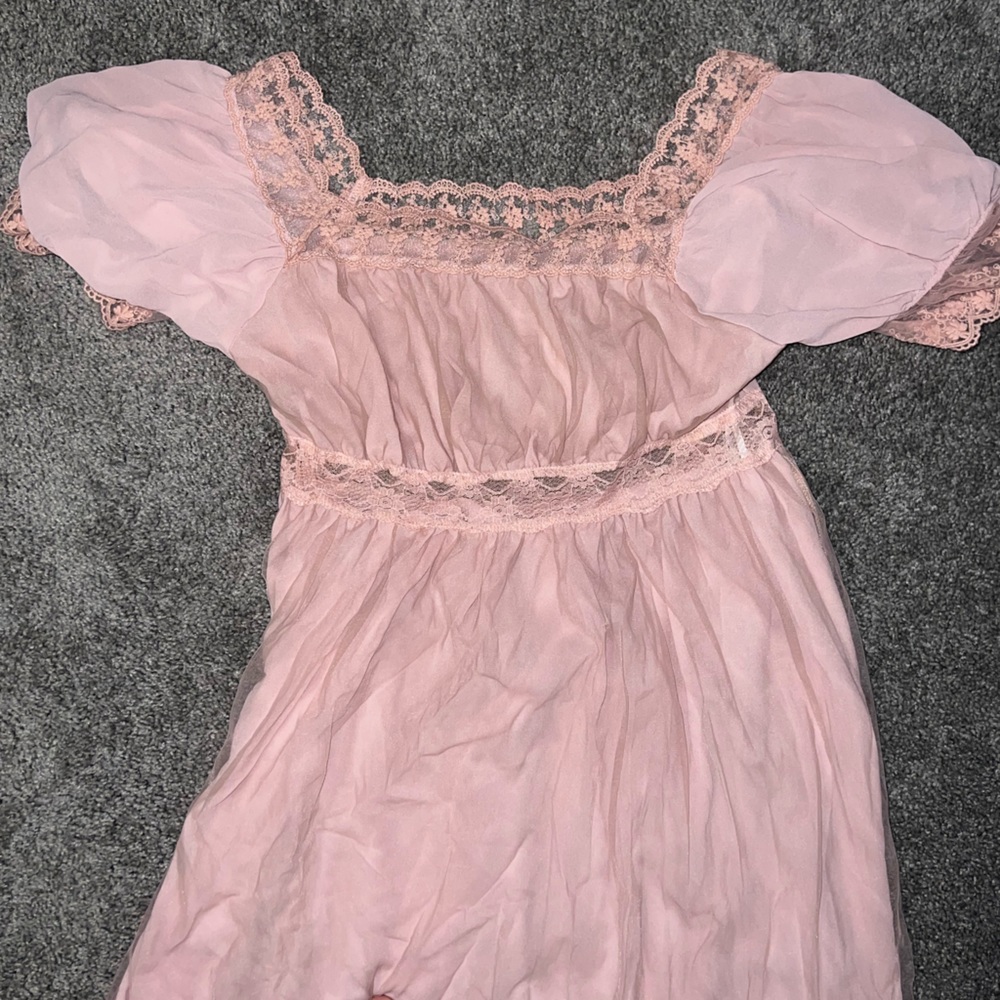 $6 NIGHTDRESS SIZE MED. $6 if bundled - Picture 5 of 8